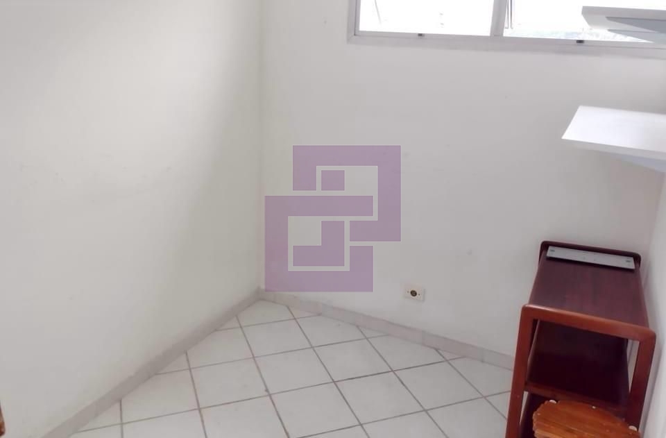 Locação de Apartamentos / Padrão na cidade de Guarujá