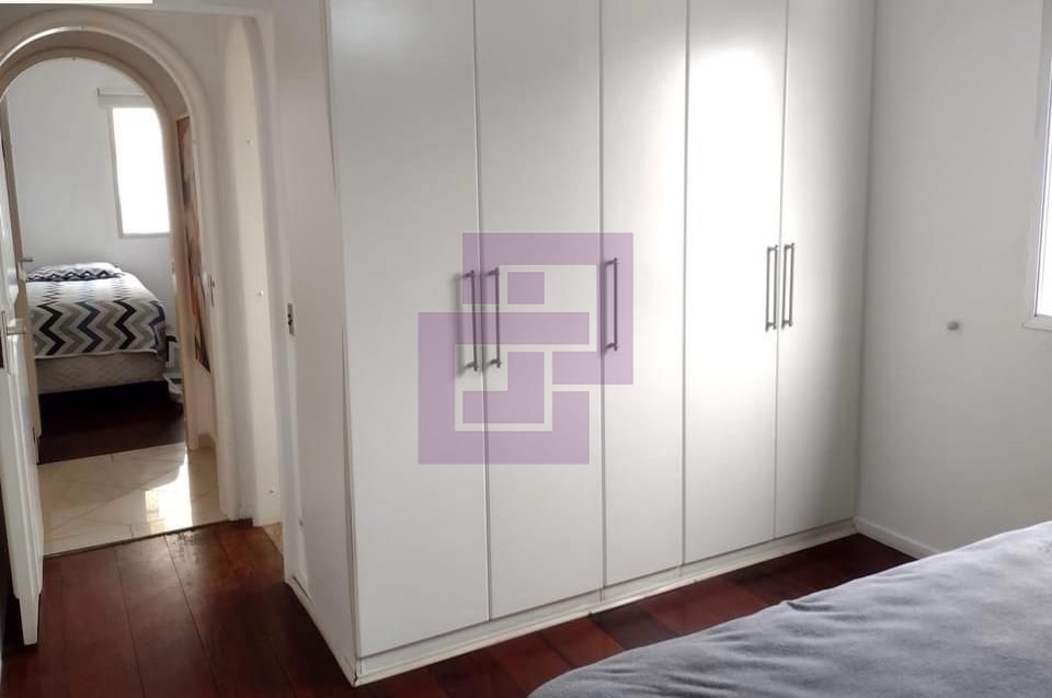 Locação de Apartamentos / Padrão na cidade de Guarujá
