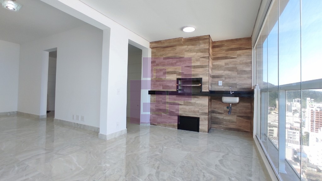 Enseada! otimo apartamento.