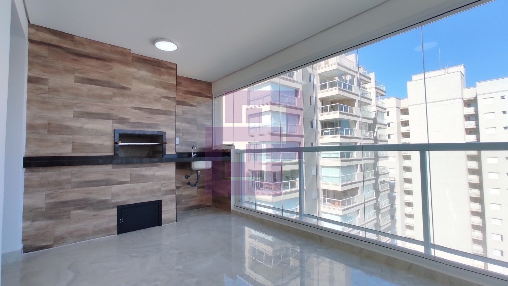 Enseada! otimo apartamento.