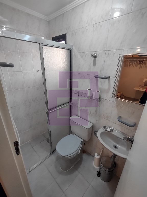 Venda de apartamentos / padrão na cidade de guarujá