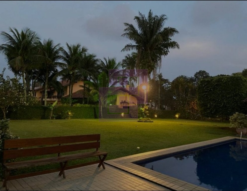 Bela casa em condominio fechado!