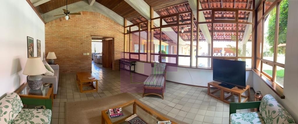 Bela casa em condominio fechado!