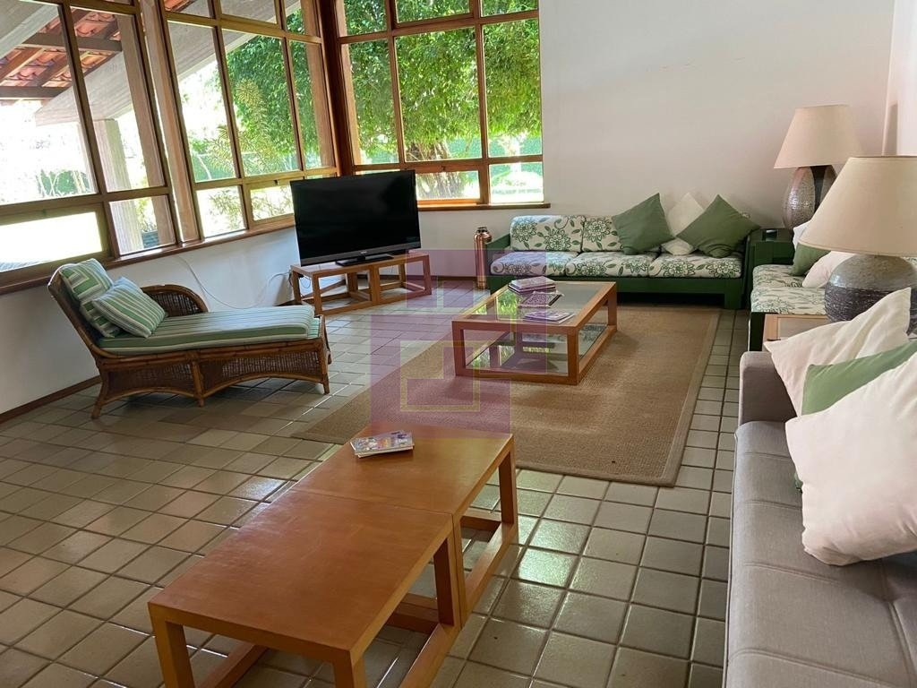 Bela casa em condominio fechado!