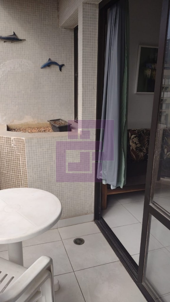 Venda de Apartamentos / Padrão na cidade de Guarujá