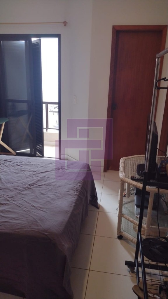 Venda de Apartamentos / Padrão na cidade de Guarujá