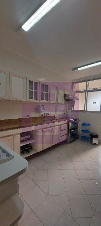 Venda de Apartamentos / Padrão na cidade de Guarujá
