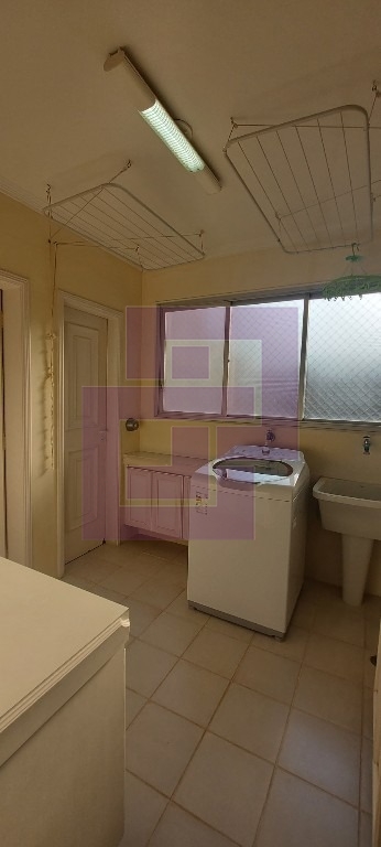 Venda de Apartamentos / Padrão na cidade de Guarujá