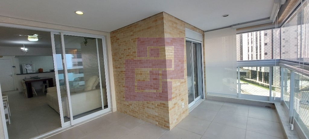 Venda de Apartamentos / Padrão na cidade de Guarujá