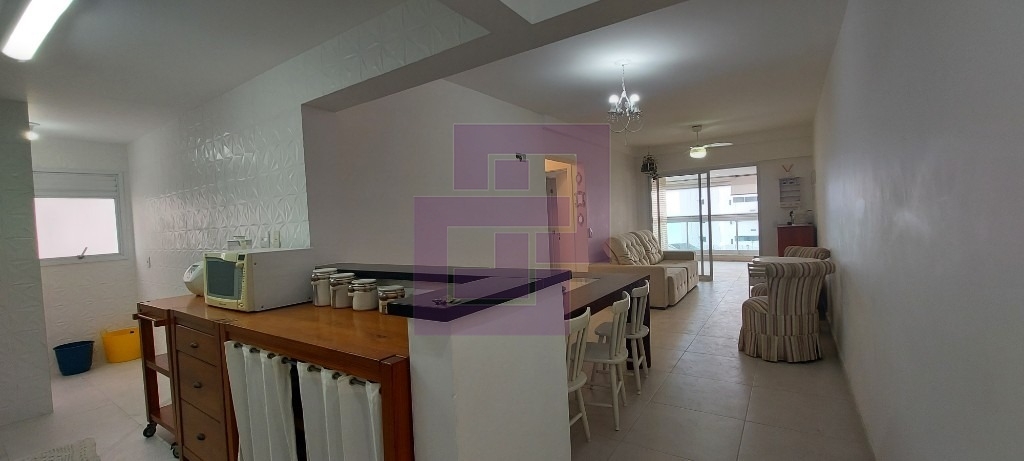 Venda de Apartamentos / Padrão na cidade de Guarujá
