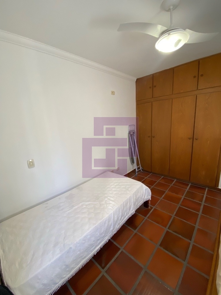 Enseada. Ótima localização.