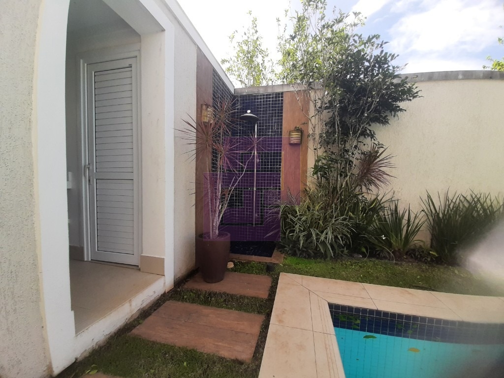 Enseada. Jardim virginia, próximo a praia.