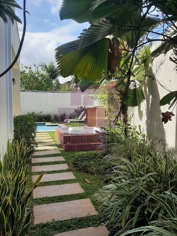 Enseada. Jardim virginia, próximo a praia.