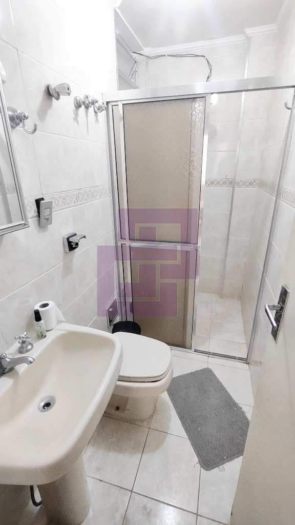 Venda de Apartamentos / Padrão na cidade de Guarujá