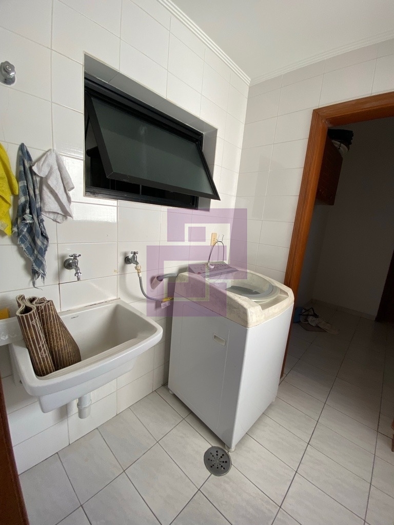 Enseada. Otimo apartamento