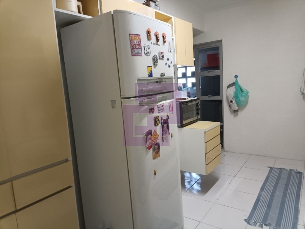 Venda de Apartamentos / Padrão na cidade de Guarujá