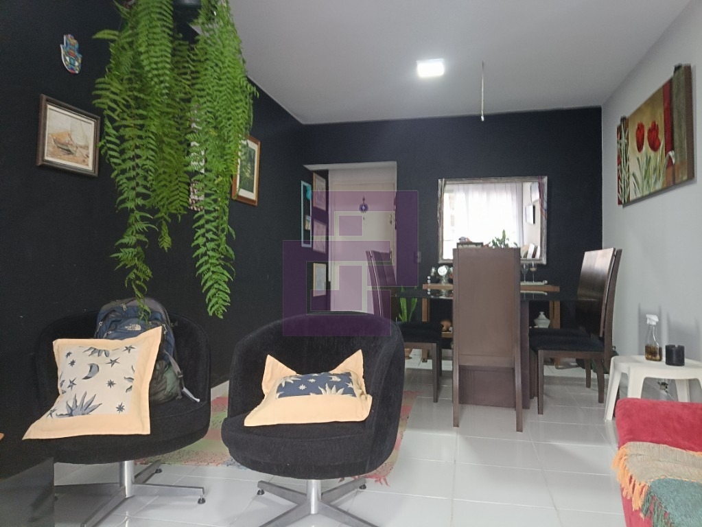 Venda de Apartamentos / Padrão na cidade de Guarujá