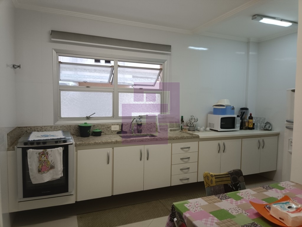 Enseada. Otimo Apartamento