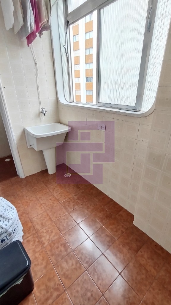 Venda de Apartamentos / Padrão na cidade de Guarujá