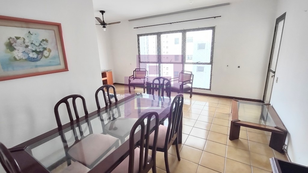 Venda de Apartamentos / Padrão na cidade de Guarujá