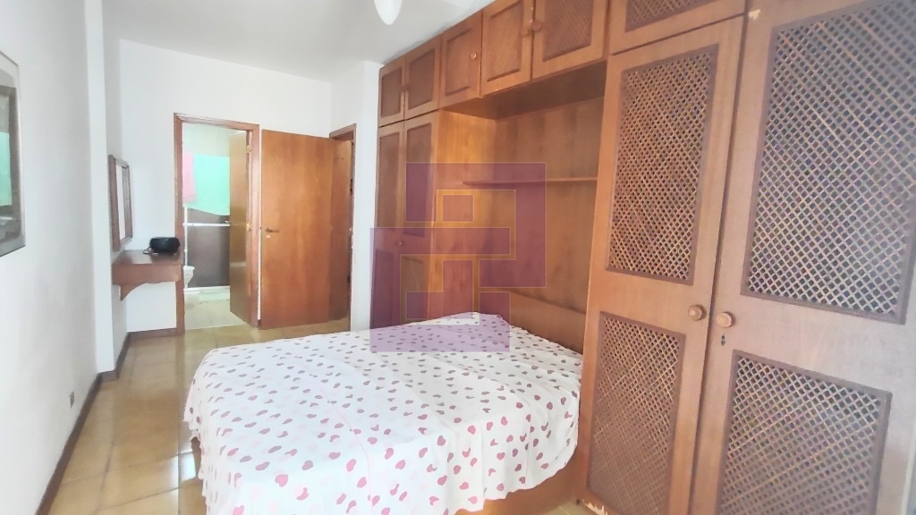 Venda de Apartamentos / Padrão na cidade de Guarujá