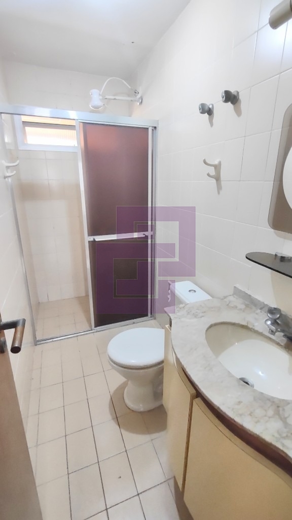 Venda de Apartamentos / Padrão na cidade de Guarujá