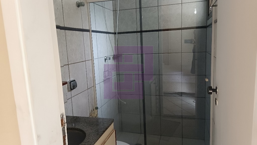 Venda de Apartamentos / Padrão na cidade de Guarujá