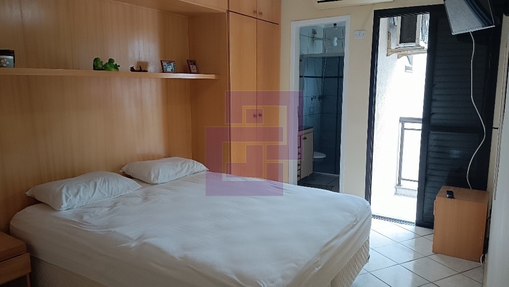 Venda de Apartamentos / Padrão na cidade de Guarujá