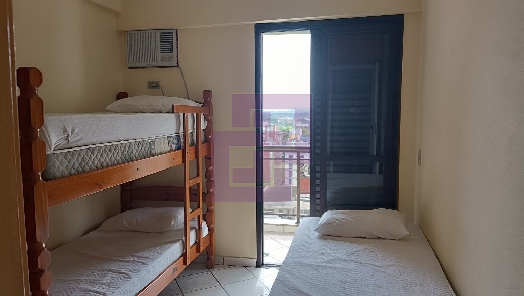 Venda de Apartamentos / Padrão na cidade de Guarujá
