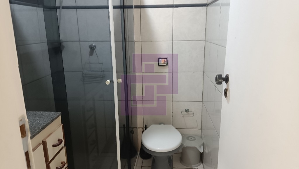 Venda de Apartamentos / Padrão na cidade de Guarujá