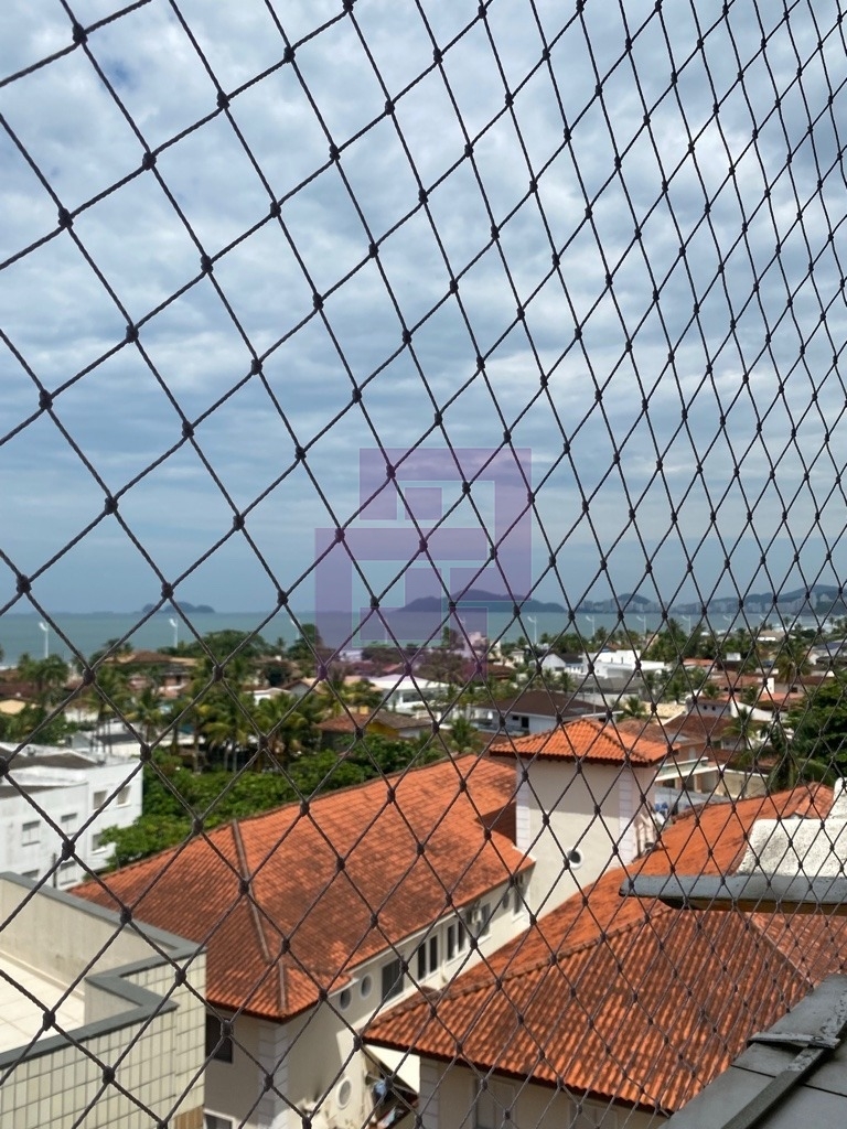 Enseada lado Praia! Excelente localização.