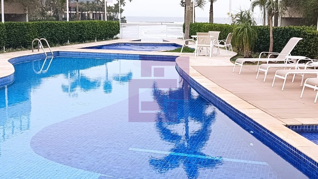 Belíssima casa em condomínio fechado na praia do pernambuco !!!!