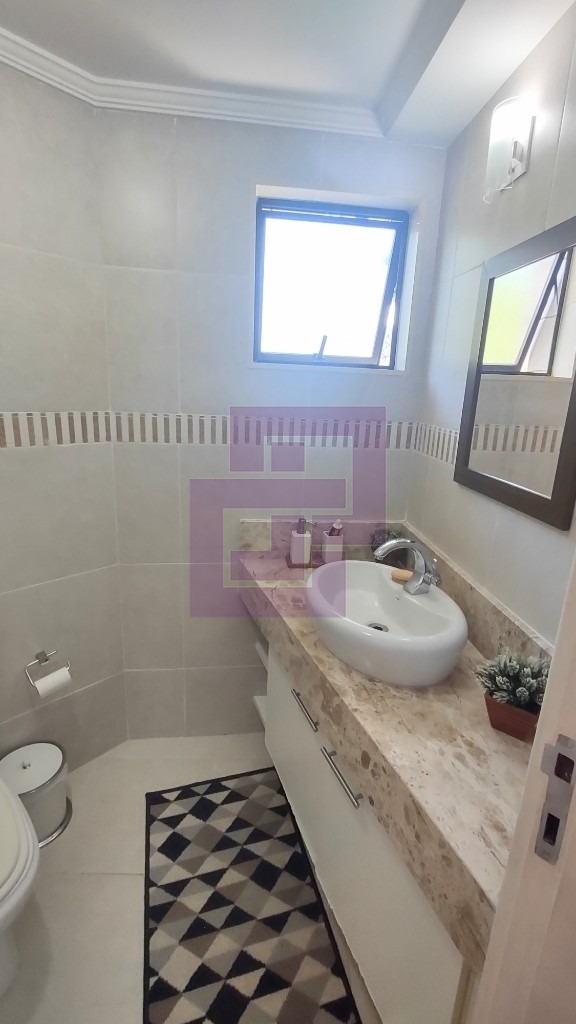 Enseada 60 metros do mar!