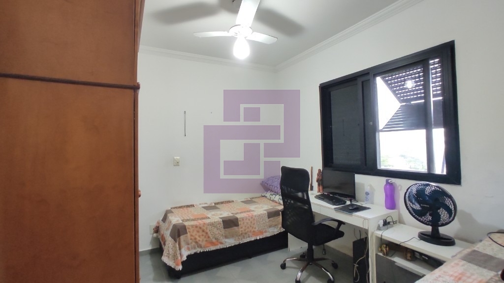 Enseada. Ótima localização !!!!!