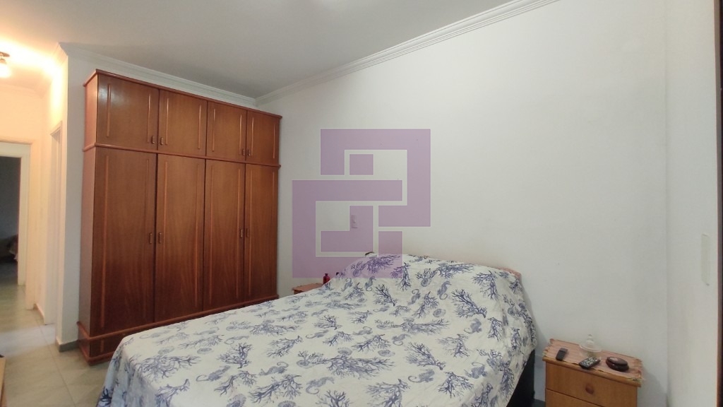 Enseada. Ótima localização !!!!!