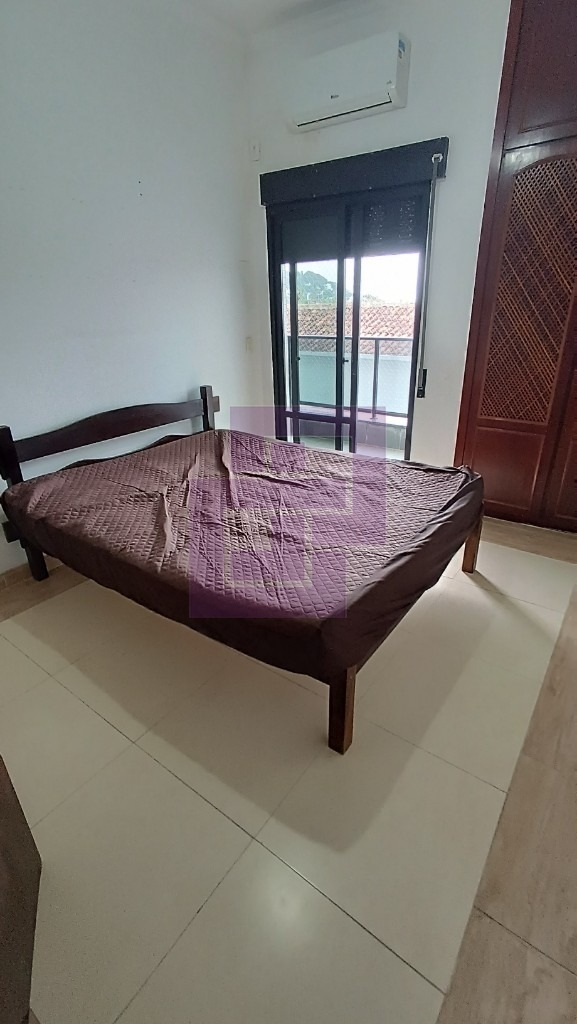 Venda de Apartamentos / Padrão na cidade de Guarujá
