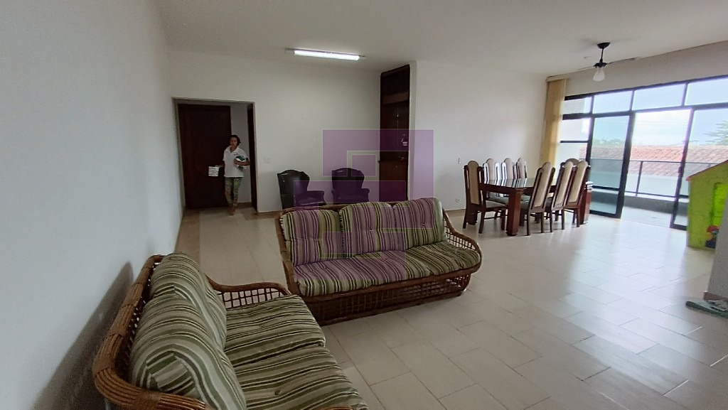 Venda de Apartamentos / Padrão na cidade de Guarujá