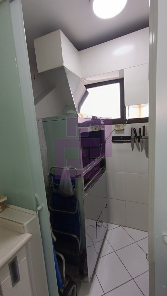 Enseada. Ótima localização.