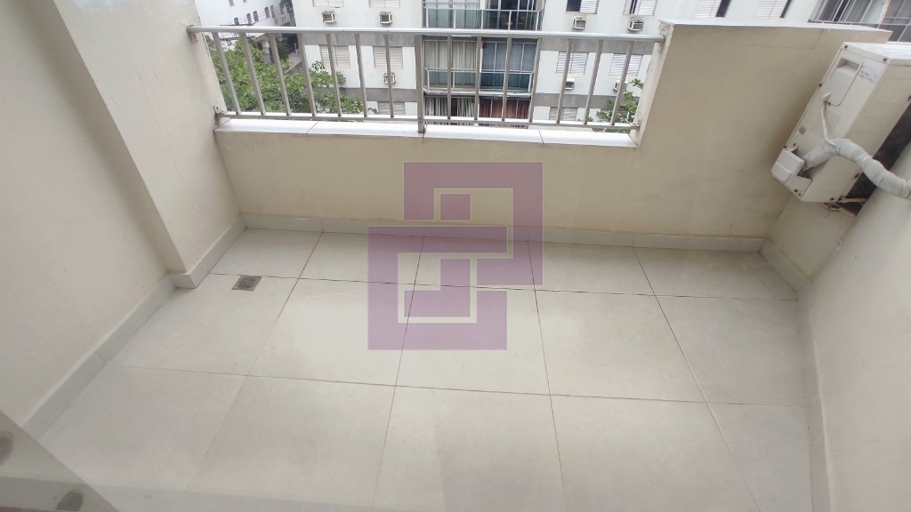 Lindo Apartamento, localizado a 300 metros do mar!!!