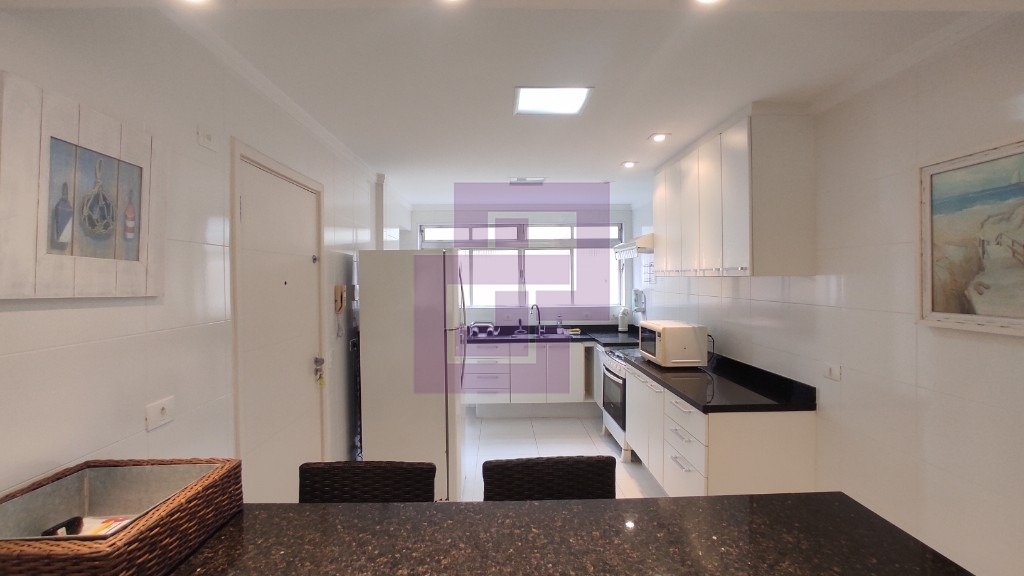 Lindo Apartamento, localizado a 300 metros do mar!!!
