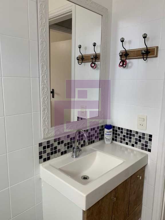 Venda de Apartamentos / Padrão na cidade de Guarujá