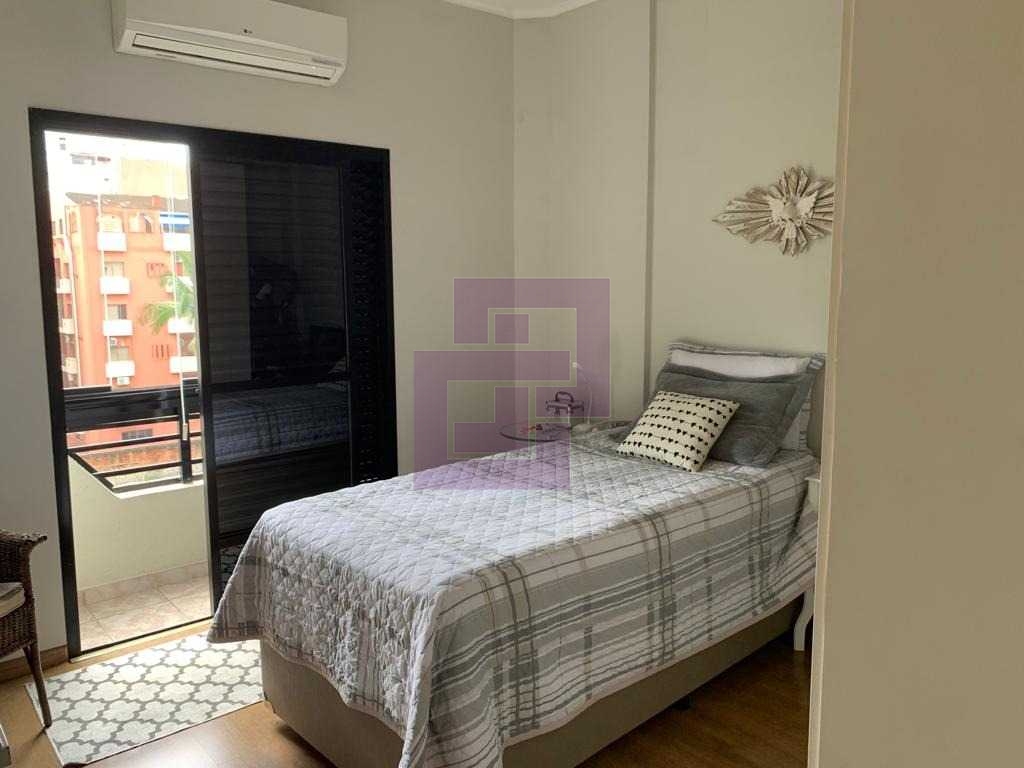 Venda de Apartamentos / Padrão na cidade de Guarujá