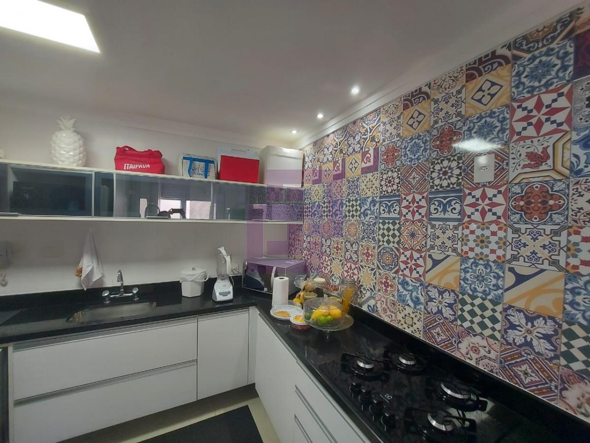 Apartamento para Venda em Guarujá / SP no bairro Astúrias