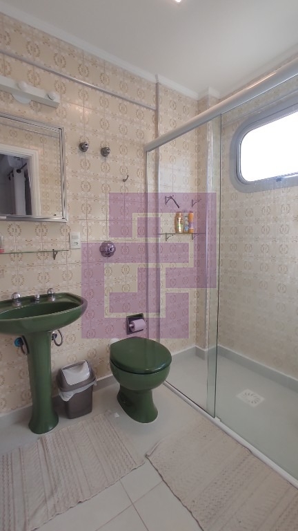 Venda de Apartamentos / Padrão na cidade de Guarujá