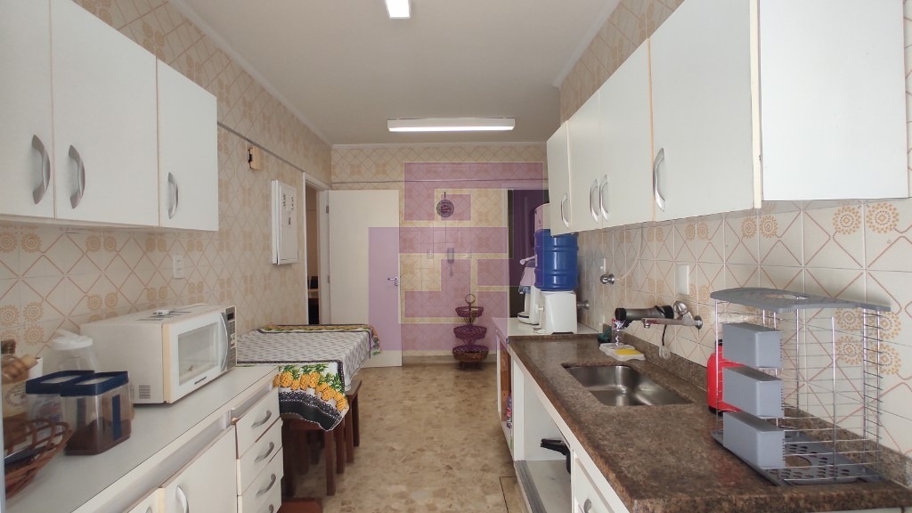 Venda de Apartamentos / Padrão na cidade de Guarujá