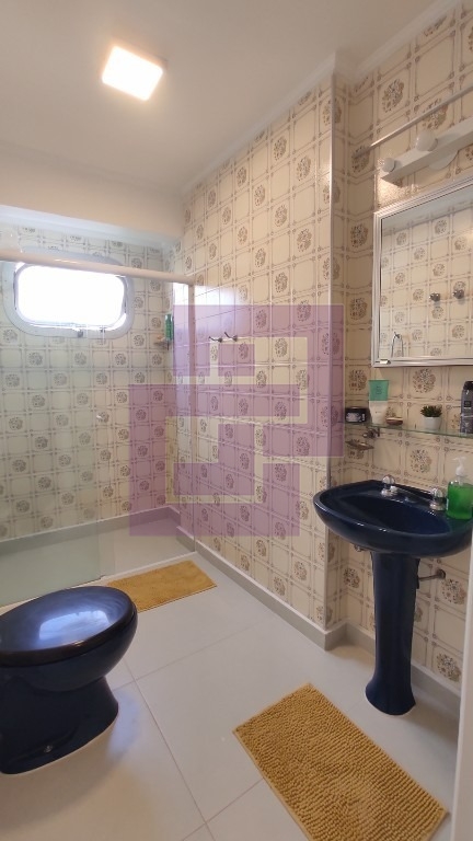 Venda de Apartamentos / Padrão na cidade de Guarujá