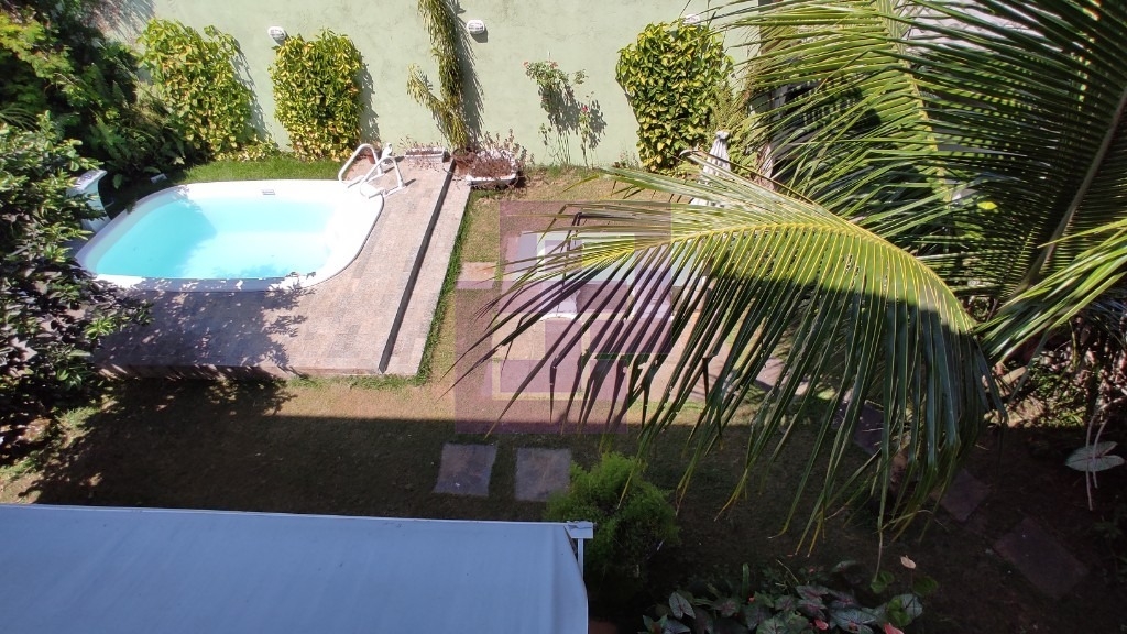 Venda de Casas / Sobrado na cidade de Guarujá