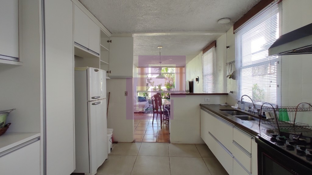 Venda de Casas / Sobrado na cidade de Guarujá