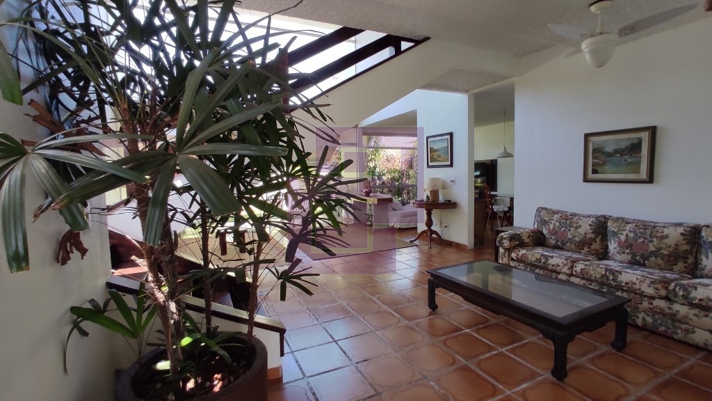 Venda de Casas / Sobrado na cidade de Guarujá
