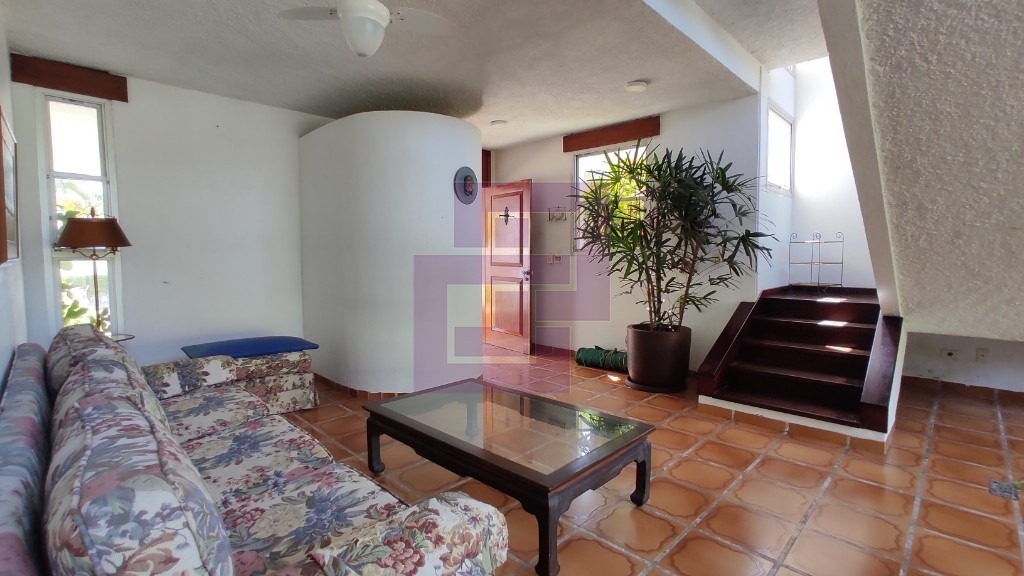 Venda de Casas / Sobrado na cidade de Guarujá